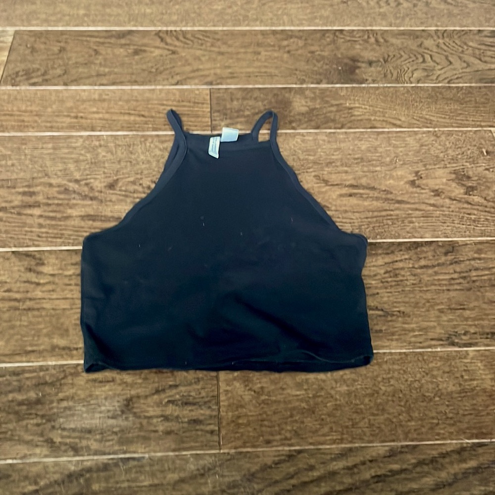 H&M black medium sized cropped tank top